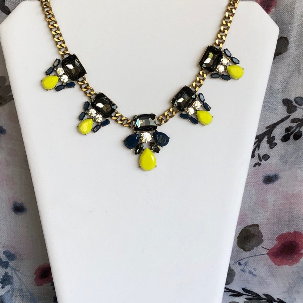 J CREW VINTAGE NECKLACE